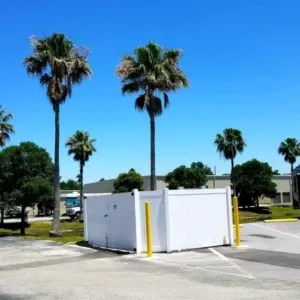 Container